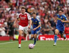 IM体育社区互动入口-阿森纳客场战平利兹联，艰难拿到1分