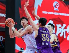 IM体育官方网站-小牛队锋线发挥稳定，球队目标向前看的简单介绍