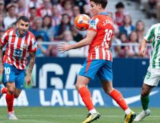 IM体育下载-关于荷兰逆转瑞士，苏亚雷斯点燃赛场的信息