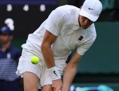 IM体育app-温网轻取美网，辛纳关键制胜