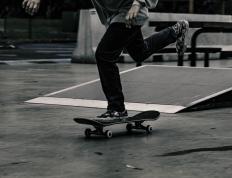 IM体育-樊振东独揽三分闪耀全场，韩国男团零封奥地利挺进四强