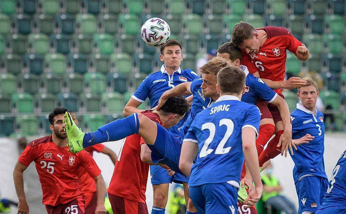 IM体育赛事直播入口-波兰力克斯洛文尼亚,小组出线进入欧预赛16强的简单介绍