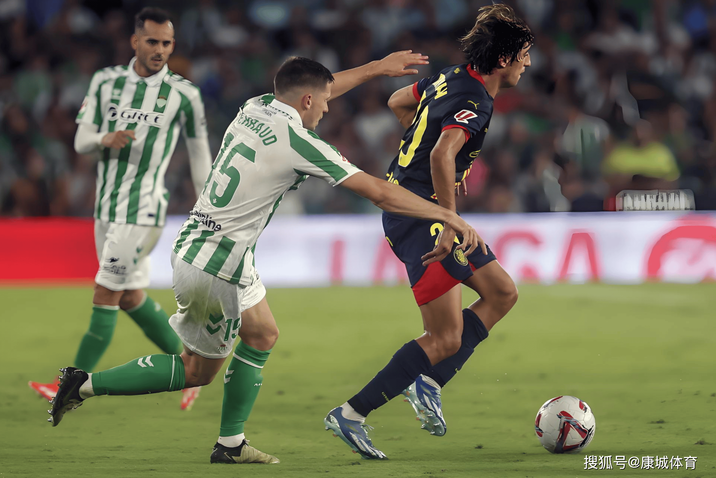 IM体育官方网站-阿拉维斯主场战胜莱加内斯,豪取三分