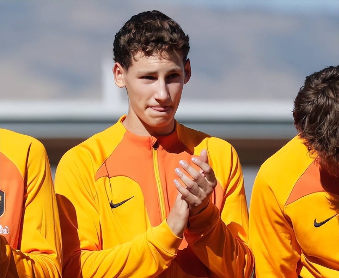 IM体育在线注册-荷兰传奇名宿加盟英超球队,担任助教