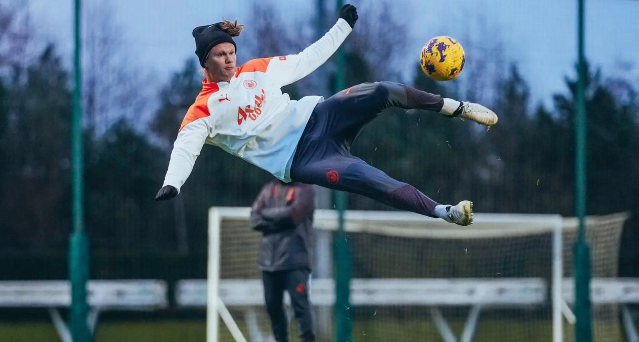 IM体育赛事直播入口-曼城主场零封对手,登顶积分榜