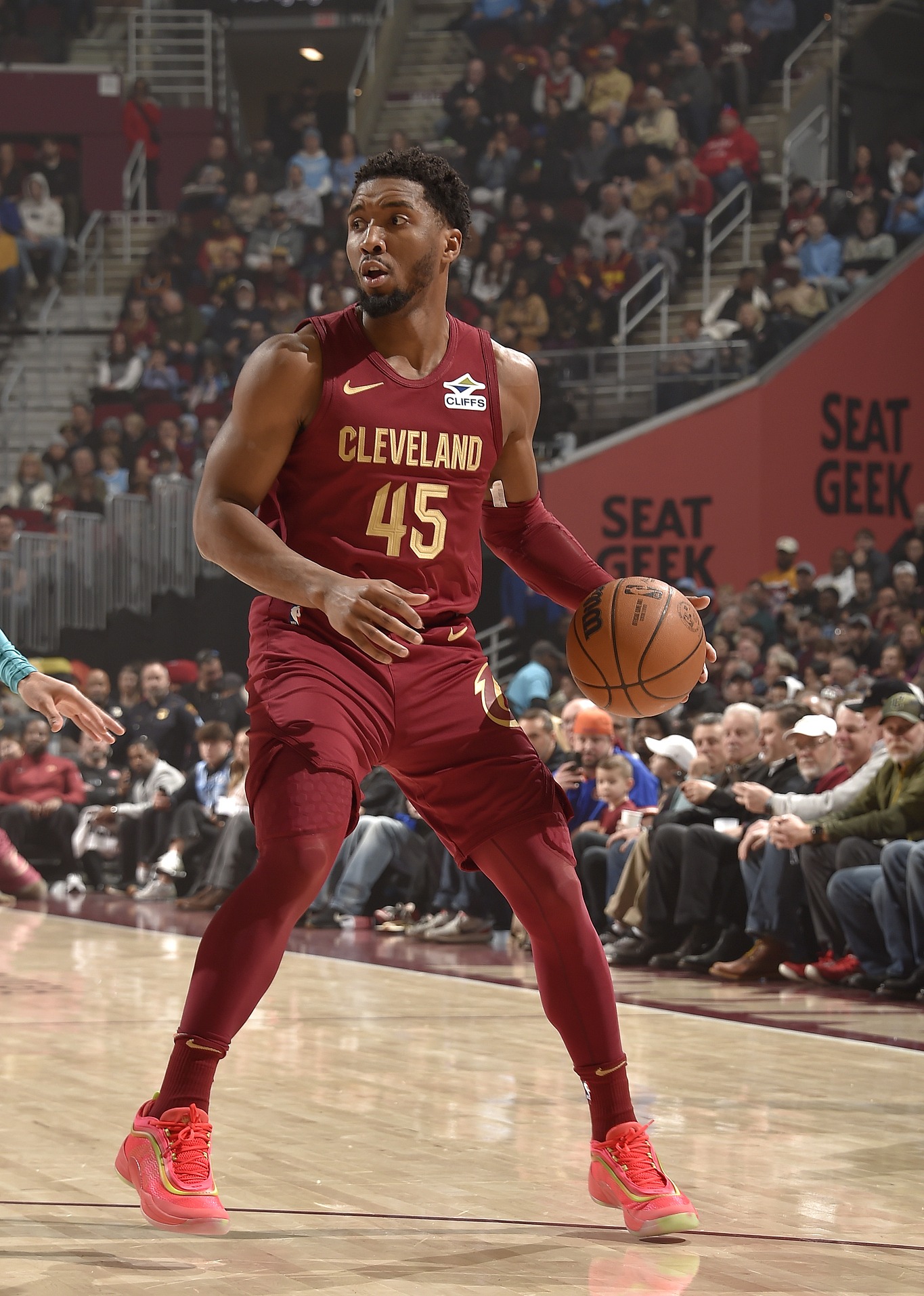 IM体育注册链接-黄蜂大胜开拓者,击败对手轻松获胜