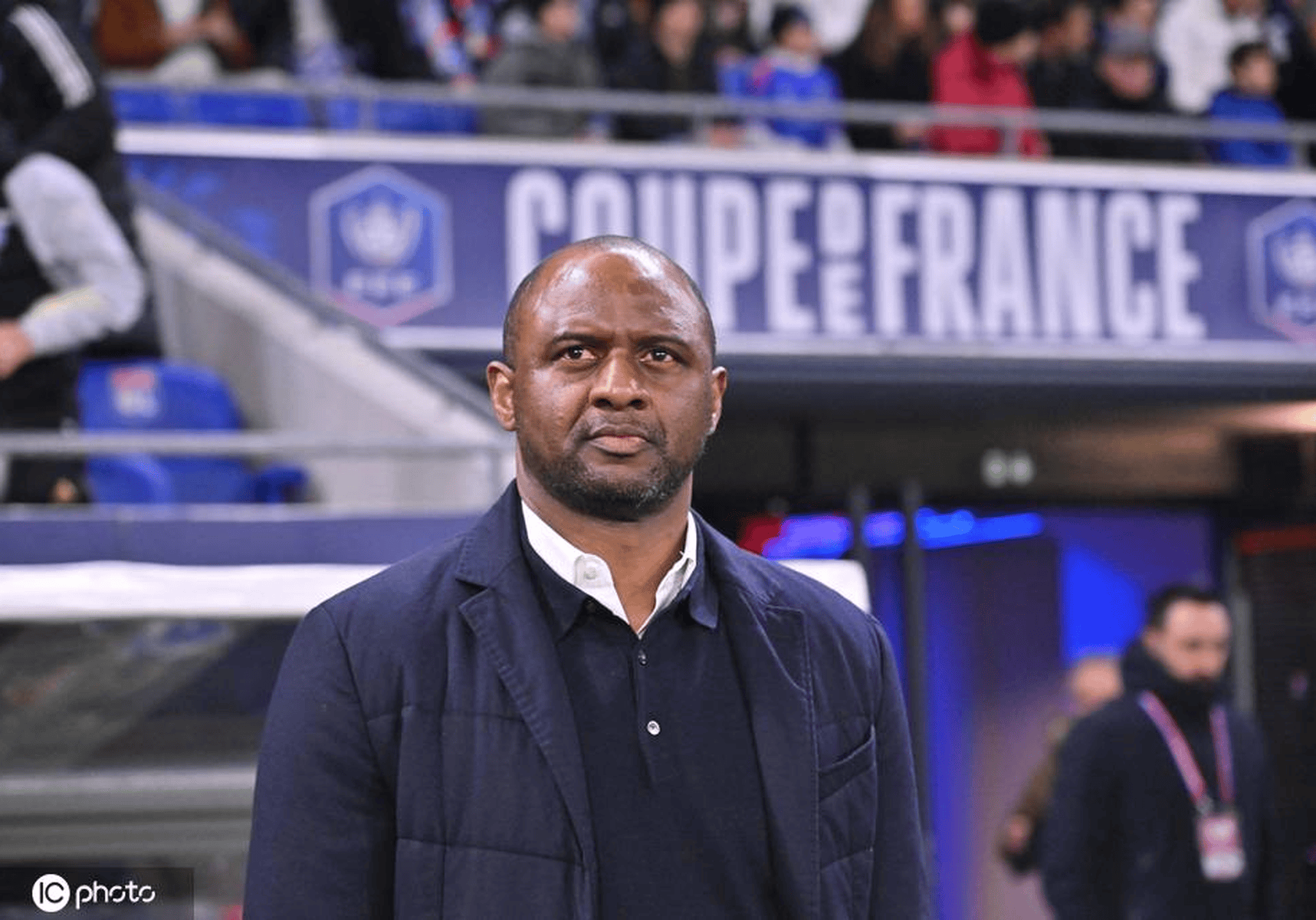 IM体育在线注册-包含热那亚队主帅下课，球队陷入危机的词条