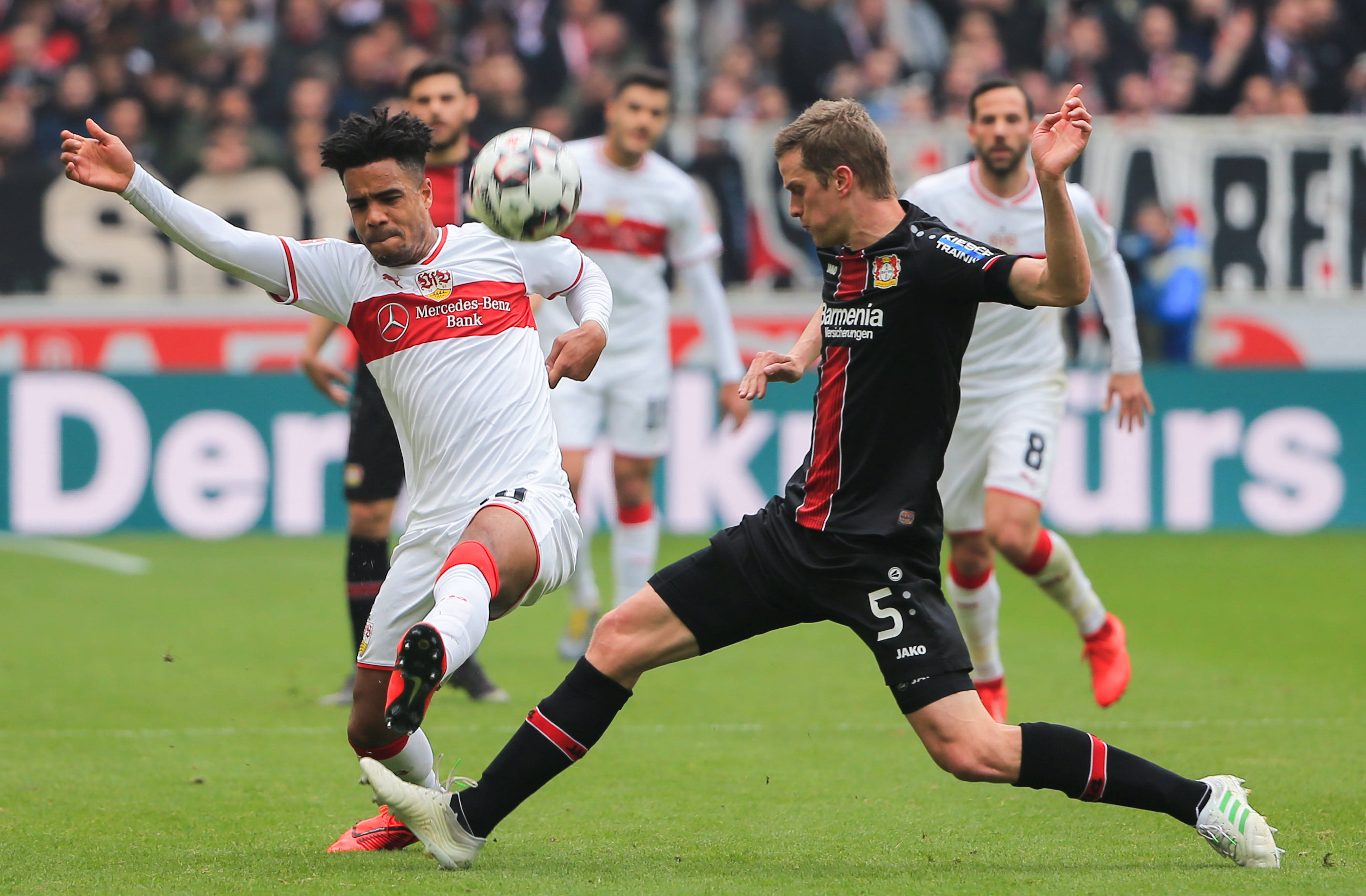 IM体育官方网-波鸿主场连扳两球,终结弗赖堡连胜纪录的简单介绍