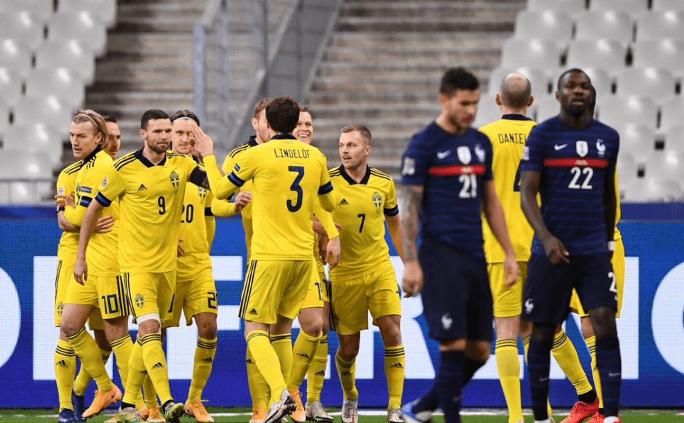 IM体育下载-包含法国队轻取英格兰队，梁靖崑统治全场的词条